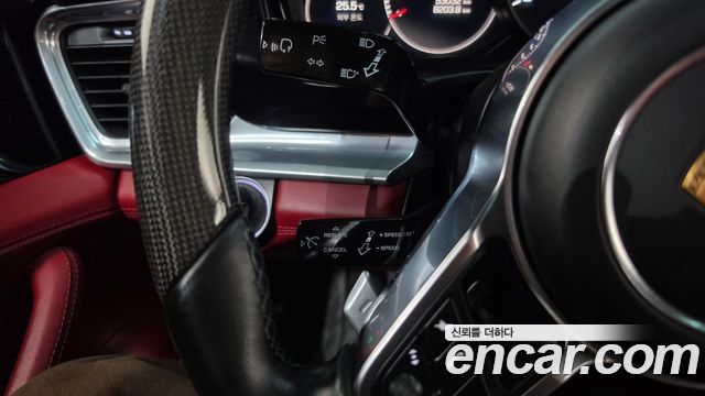 Porsche Panamera (971) 3.0 AWD 2018 — фото 16