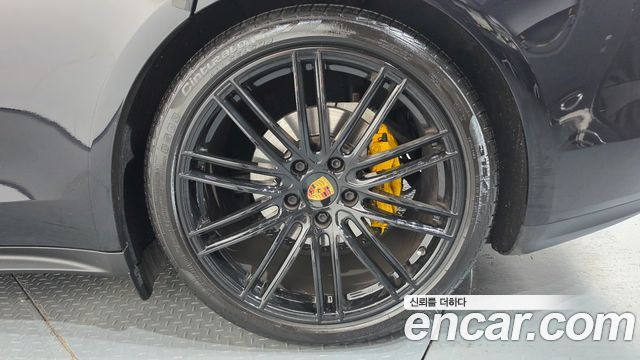 Porsche Panamera (971) 3.0 AWD 2018 — фото 21