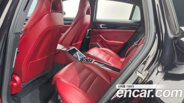 Porsche Panamera (971) 3.0 AWD 2018 — фото 27