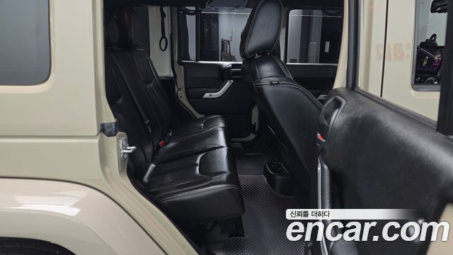 Jeep Wrangler (JK) 3.6 Sahara 4Door 2017 — фото 12