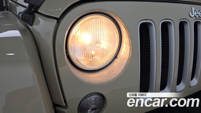 Jeep Wrangler (JK) 3.6 Sahara 4Door 2017 — фото 22