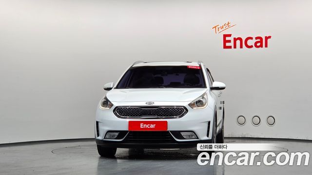 Kia Niro Prestige 2018 — фото 3