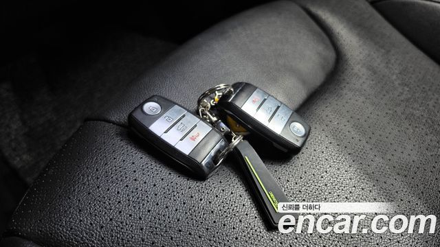 Kia Niro Prestige 2018 — фото 18