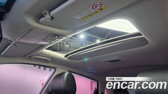 Kia Niro Prestige 2018 — фото 19