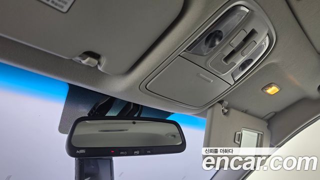 Kia Niro Prestige 2018 — фото 29
