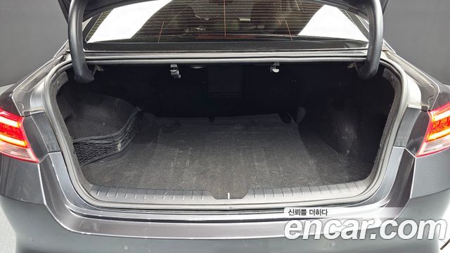 Kia K5 (II) 1.7 Diesel MX Noblesse 2016 — фото 20
