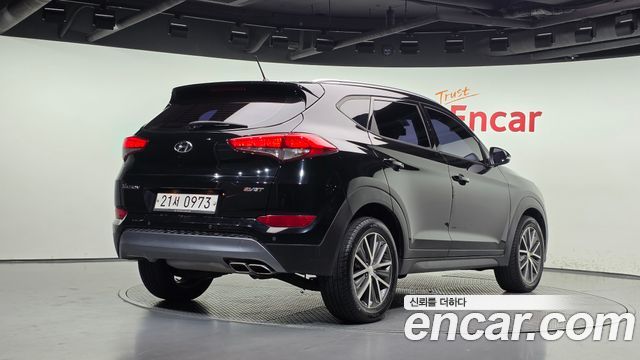 Hyundai Tucson Diesel 2.0 2WD Modern 2016 — фото 2