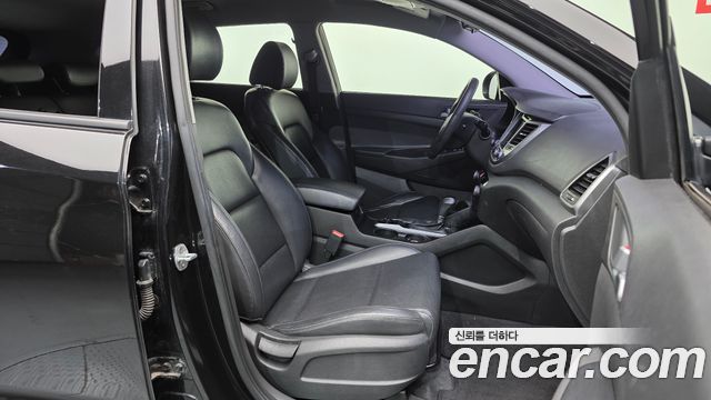 Hyundai Tucson Diesel 2.0 2WD Modern 2016 — фото 11