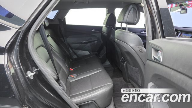 Hyundai Tucson Diesel 2.0 2WD Modern 2016 — фото 12