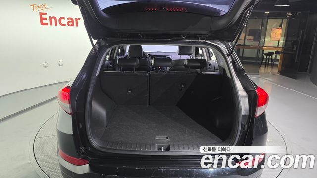 Hyundai Tucson Diesel 2.0 2WD Modern 2016 — фото 20
