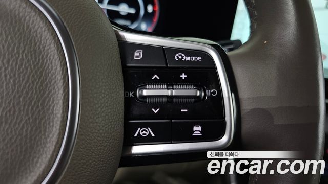Kia Carnival (IV) Diesel 9-Seater Prestige 2023 — фото 15