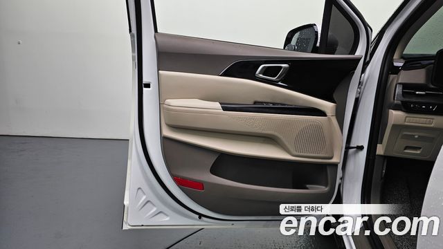 Kia Carnival (IV) Diesel 9-Seater Prestige 2023 — фото 24