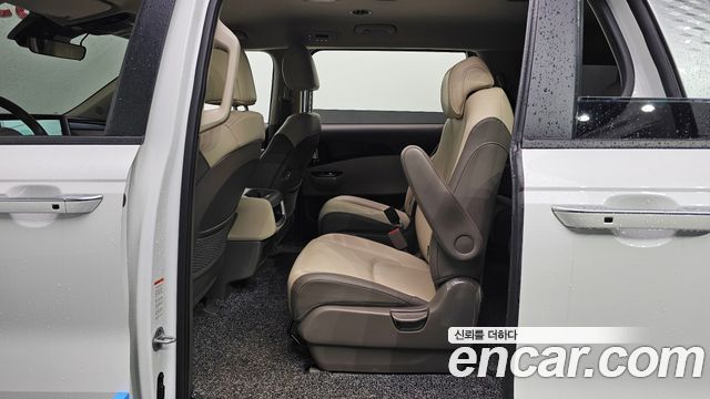 Kia Carnival (IV) Diesel 9-Seater Prestige 2023 — фото 26