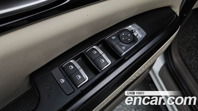 Kia Carnival (IV) Diesel 9-Seater Prestige 2023 — фото 29