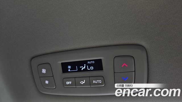 Kia Carnival (IV) Diesel 9-Seater Prestige 2023 — фото 33