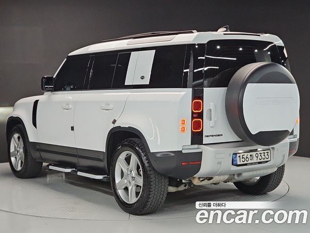 Land Rover Defender (L663) 110 D250 SE 2023 — фото 3