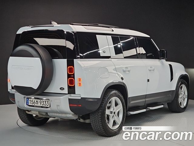 Land Rover Defender (L663) 110 D250 SE 2023 — фото 4