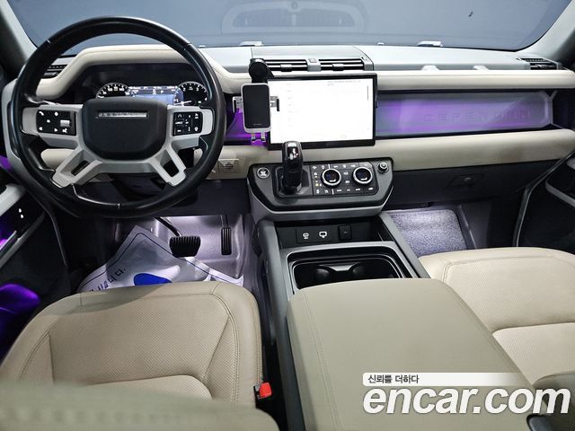 Land Rover Defender (L663) 110 D250 SE 2023 — фото 7