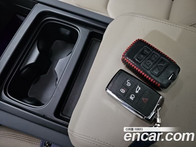 Land Rover Defender (L663) 110 D250 SE 2023 — фото 19