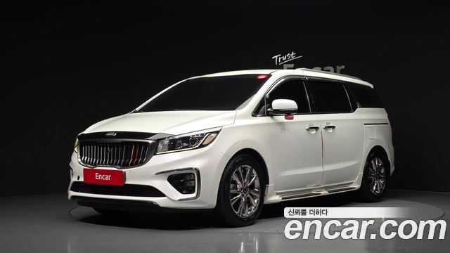 Kia Carnival 9-Seater Prstige