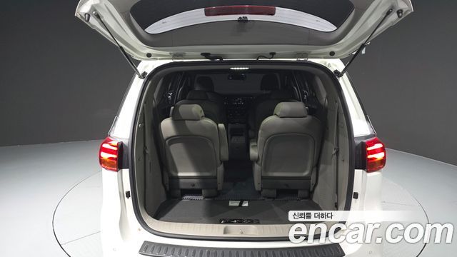 Kia Carnival 9-Seater Prstige 2019 — фото 20