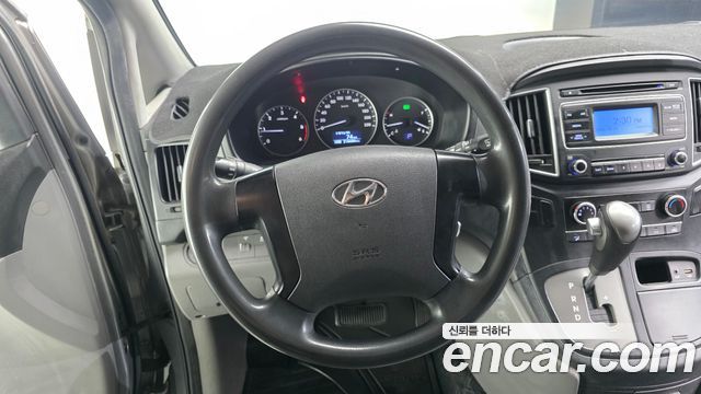 Hyundai Grand Starex Van 3-Seater Style 2019 — фото 13