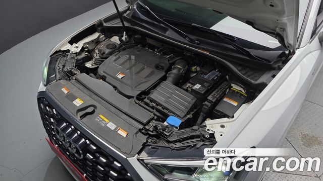 Audi Q3 (F3) 35 TDI Premium Sportback 2023 — фото 6