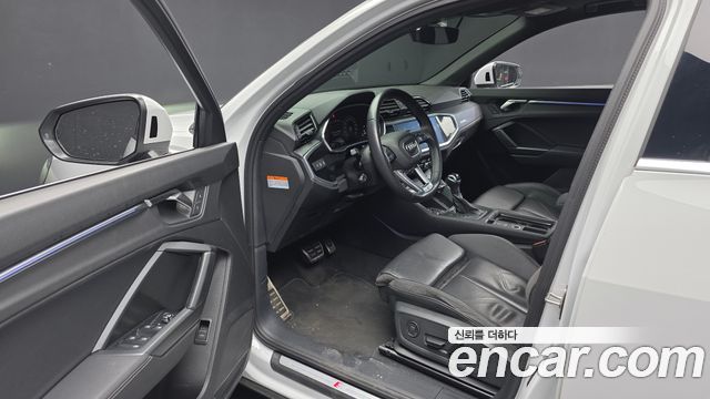 Audi Q3 (F3) 35 TDI Premium Sportback 2023 — фото 10