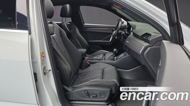 Audi Q3 (F3) 35 TDI Premium Sportback 2023 — фото 15
