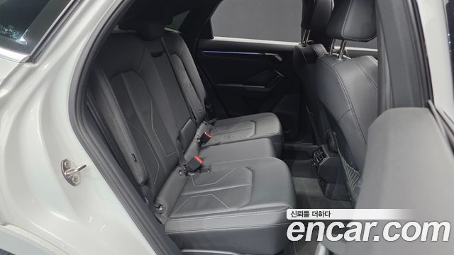 Audi Q3 (F3) 35 TDI Premium Sportback 2023 — фото 16