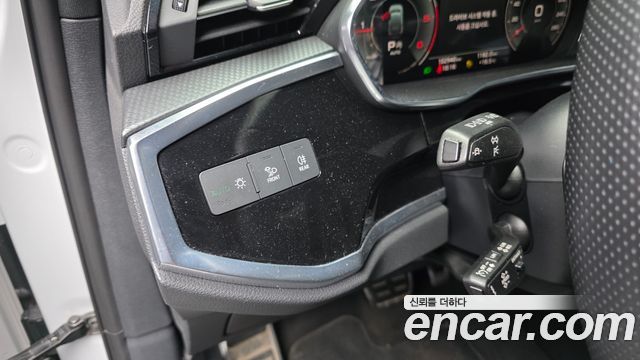 Audi Q3 (F3) 35 TDI Premium Sportback 2023 — фото 35