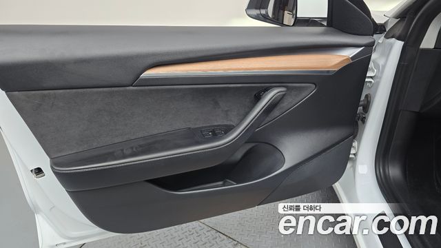 Tesla Model 3 Long Range AWD 2021 — фото 24