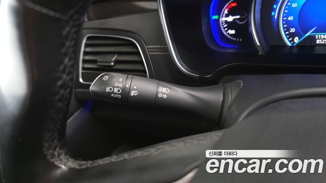 Renault Korea SM6 2.0 GDe RE 2017 — фото 17