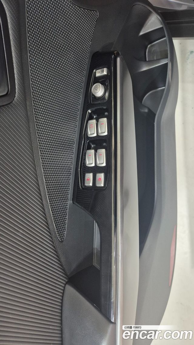 KG Mobility (SsangYong) Tivoli Air Diesel AX 2WD 2019 — фото 9