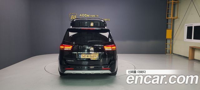 Kia Carnival 9-seater Prestige 2018 — фото 4