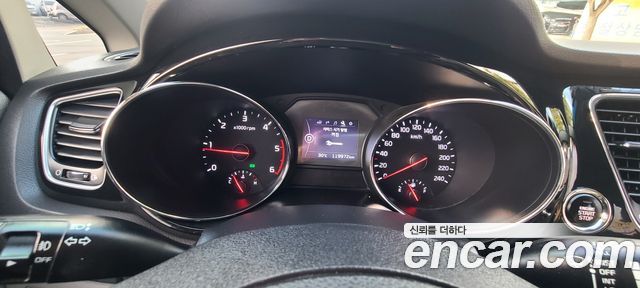 Kia Carnival 9-seater Prestige 2018 — фото 7