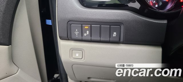 Kia Carnival 9-seater Prestige 2018 — фото 18