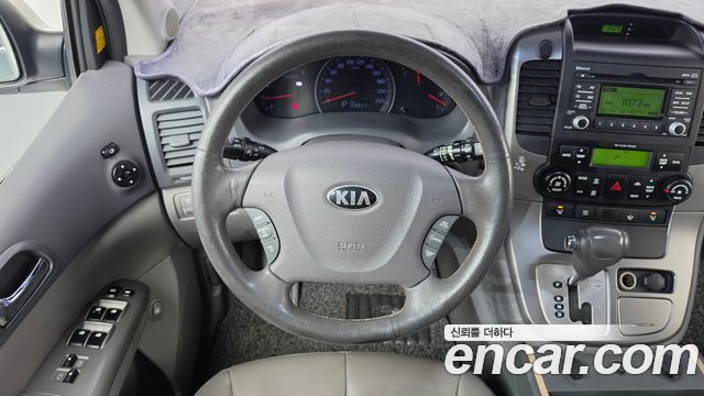 Kia Carnival R Grand Carnival GLX Premium 2013 — фото 13