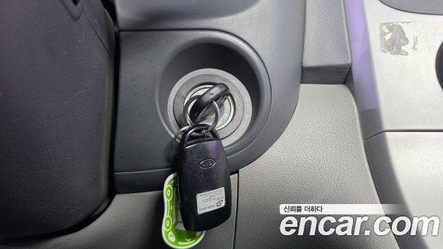 Kia Carnival R Grand Carnival GLX Premium 2013 — фото 19