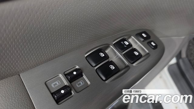 Kia Carnival R Grand Carnival GLX Premium 2013 — фото 27