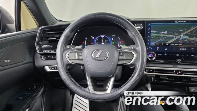 Lexus RX450h+ (V) Luxury 2024 — фото 12
