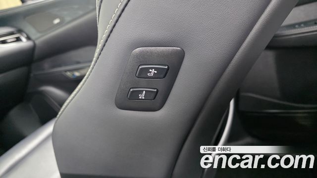 Lexus RX450h+ (V) Luxury 2024 — фото 30