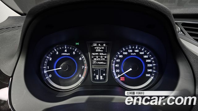 Hyundai Grandeur (HG) HG240 Modern Collection 2017 — фото 8