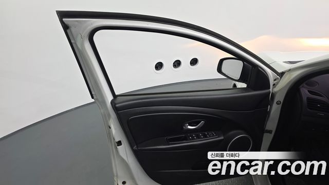 Renault Korea SM3 SE Plus 2014 — фото 30