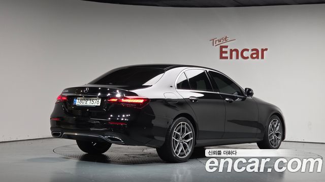 Mercedes-Benz E-Class (W213) E220d 4MATIC AMG Line 2021 — фото 2