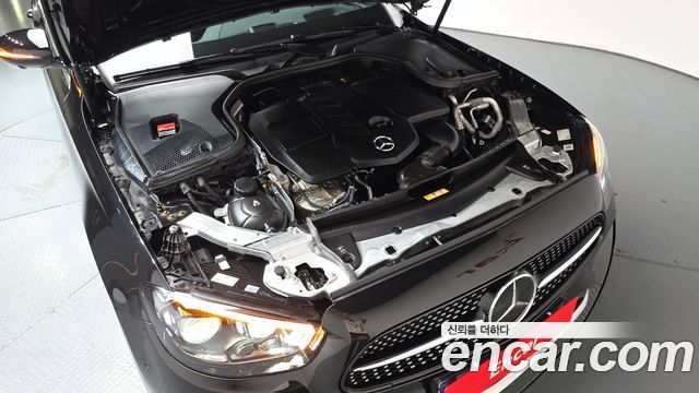 Mercedes-Benz E-Class (W213) E220d 4MATIC AMG Line 2021 — фото 6