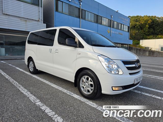 Hyundai Grand Starex 12-Seater Wagon CVX Luxury 2014 — фото 3