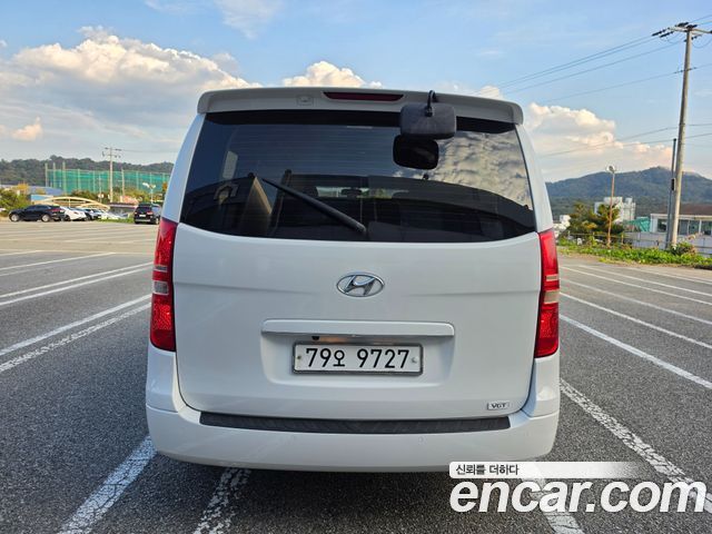 Hyundai Grand Starex 12-Seater Wagon CVX Luxury 2014 — фото 4