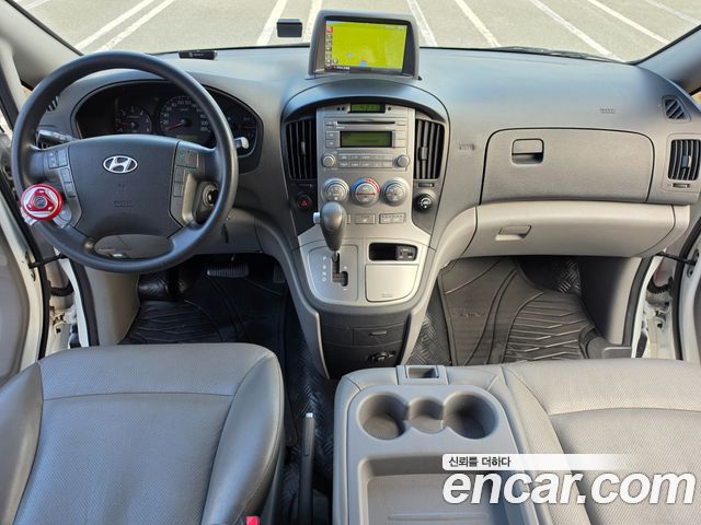 Hyundai Grand Starex 12-Seater Wagon CVX Luxury 2014 — фото 19