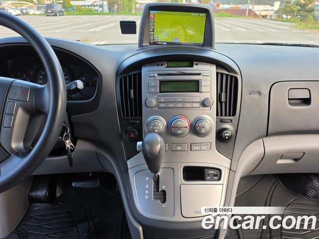 Hyundai Grand Starex 12-Seater Wagon CVX Luxury 2014 — фото 20
